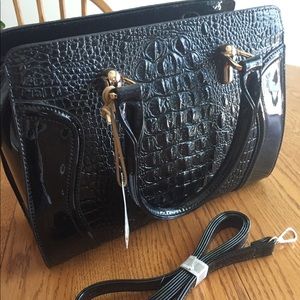 Patent leather croc purse